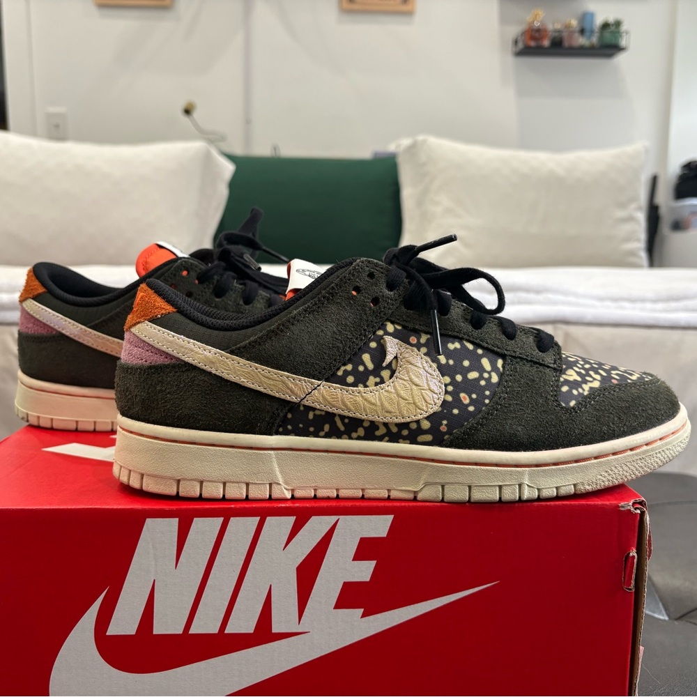 Nike Black Sneakers with Multicolor Accents